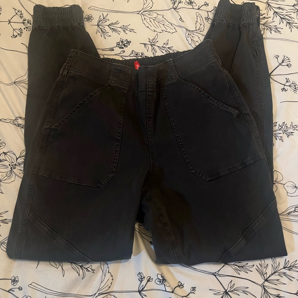 SPANX-charcoal grey denim joggers, size Medium - Picture 3 of 8